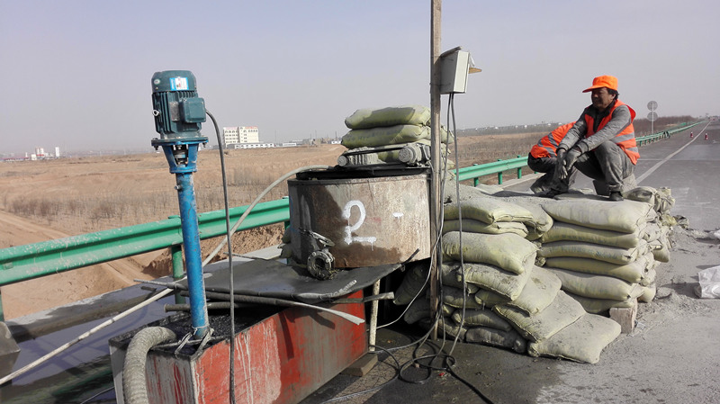 十天高速漢中東段15標三處高邊坡鎖腳高壓旋噴樁軟基加固工程